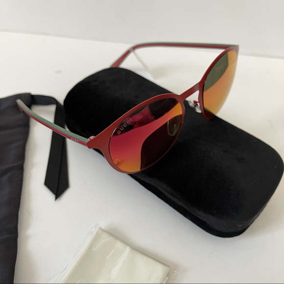 GUCCI Authentic New 52mm Round Signature Logo Sunglasses With Case, Cloth & Tag - Picture 7 of 16